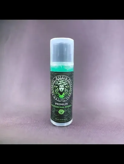 1545 Stencil Green Medusa 100ml